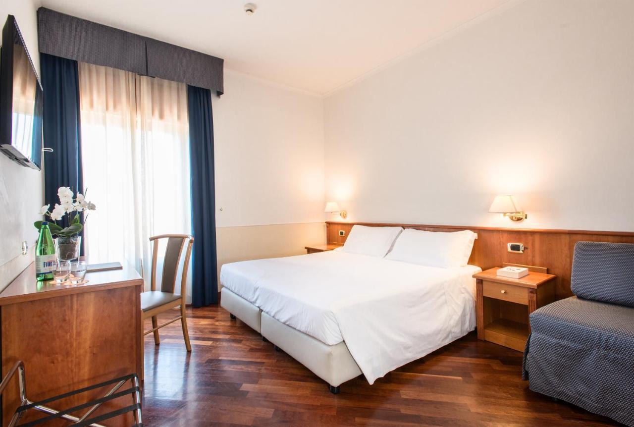 Atlantic Park Hotel Fiuggi Eksteriør bilde