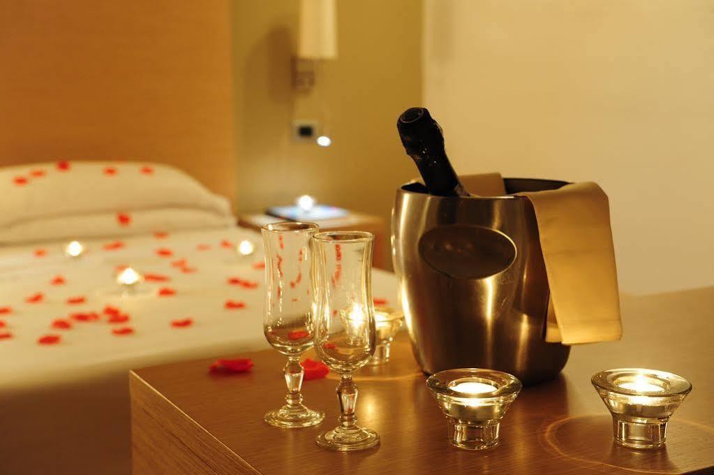 Atlantic Park Hotel Fiuggi Eksteriør bilde